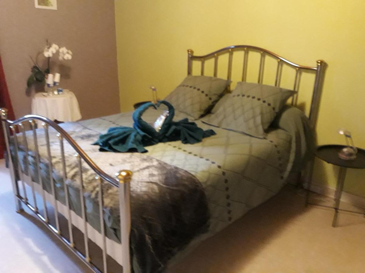 L Orchidee Hotell Hérisson Exteriör bild